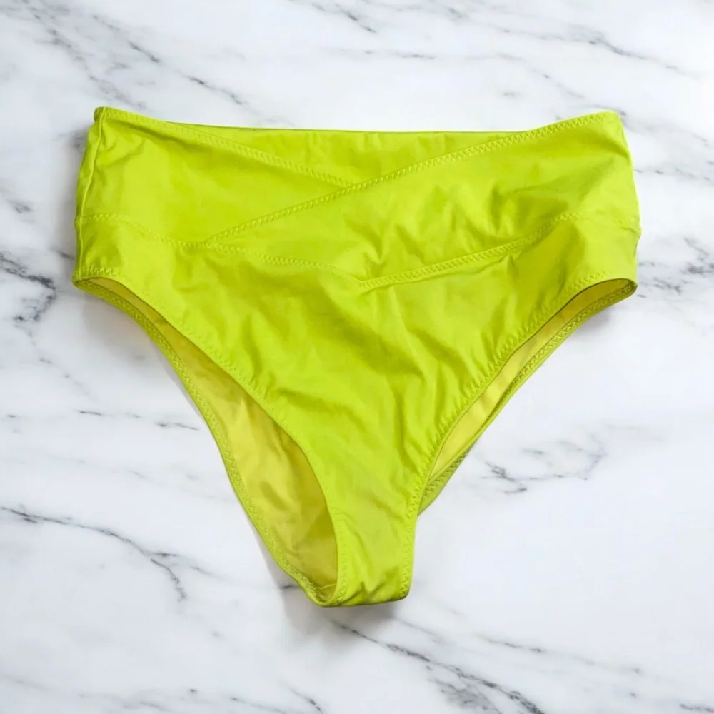 Fabletics Bikini Set - Picture 3 of 5